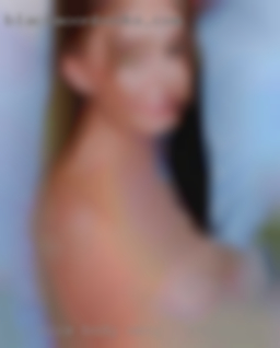 Nice body sexy - shaven and very girls clean.
